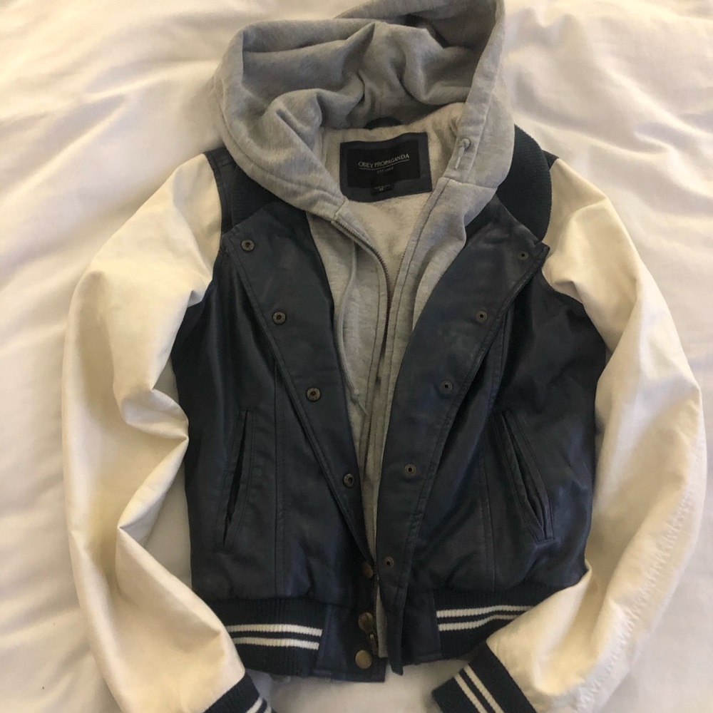 Obey Propaganda bomber jacket! XS